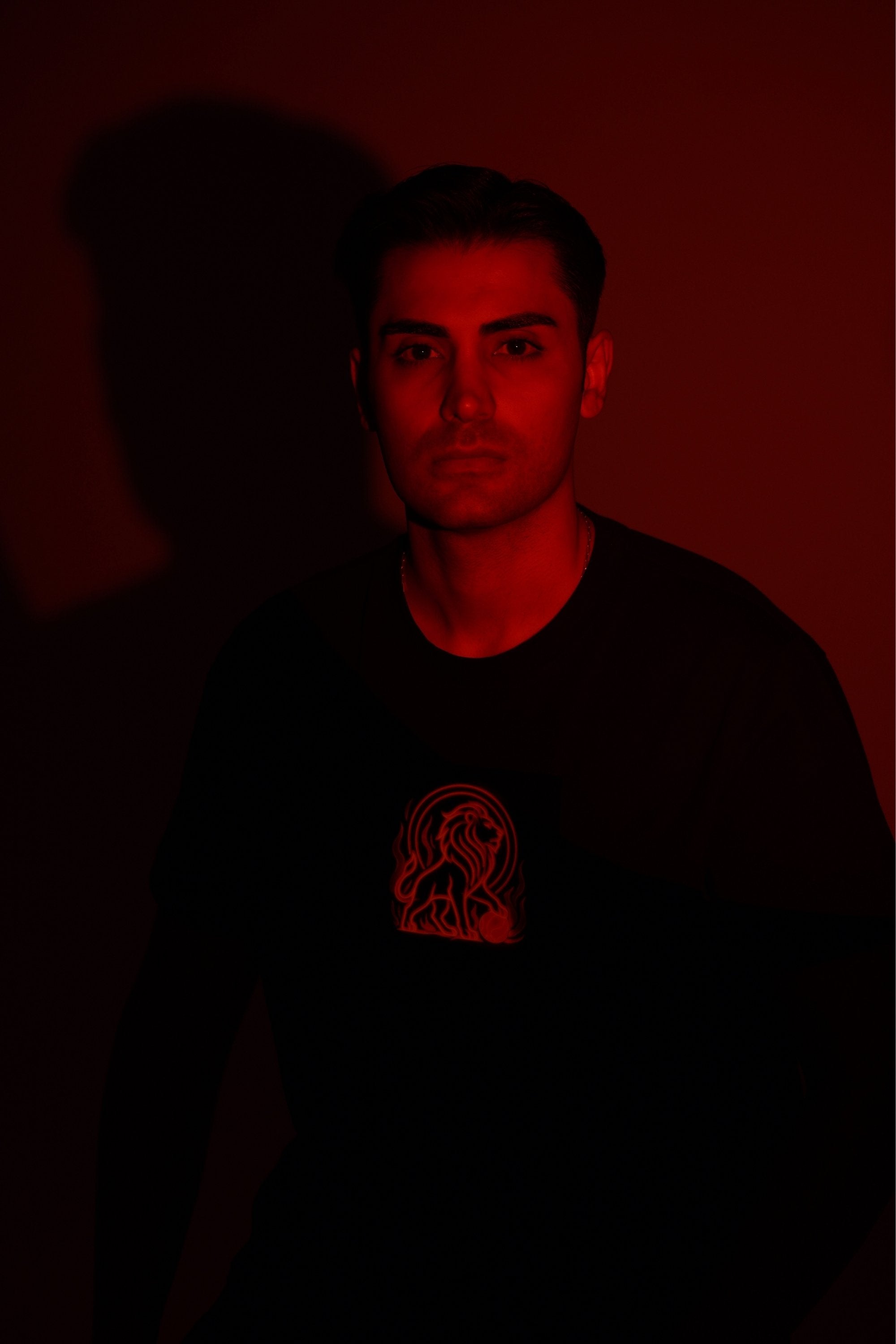 ARIESARON // LEO — LED T-SHIRT