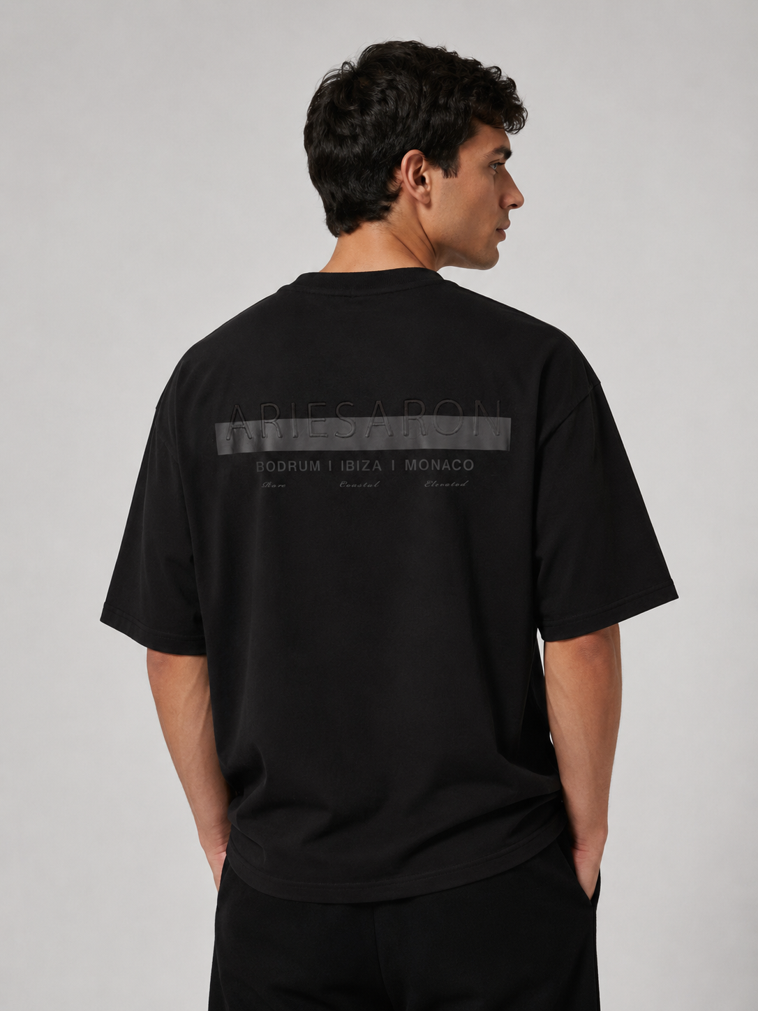 Premium Siyah Oversize Baskılı Tişört | Riviera