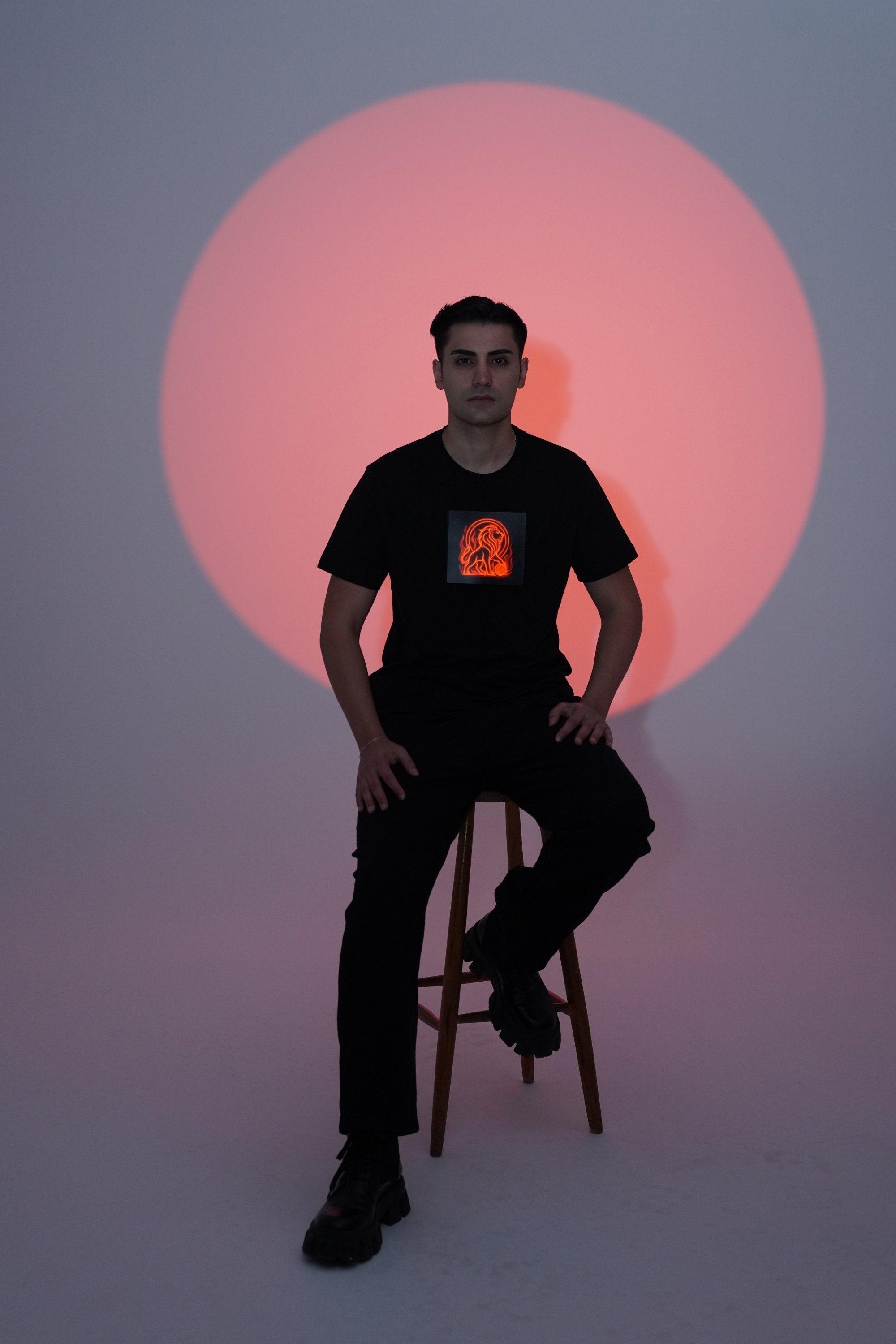 ARIESARON // LEO — LED T-SHIRT